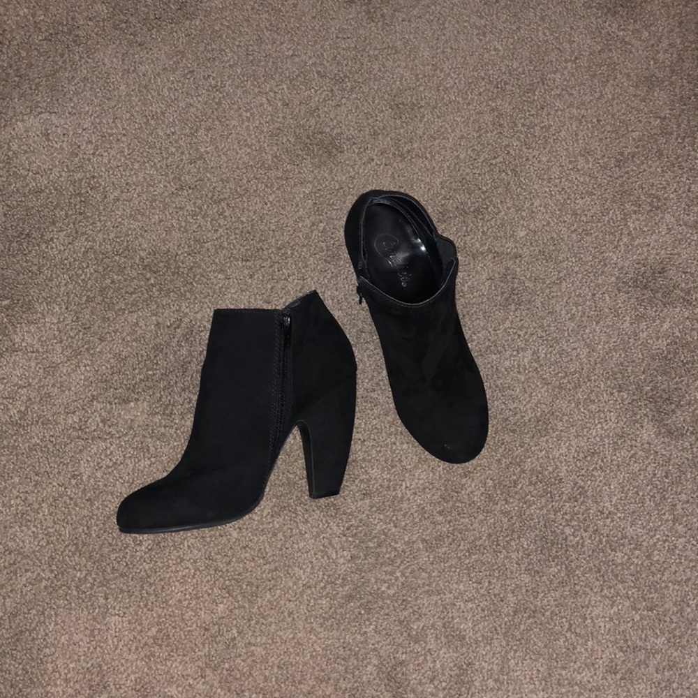 Heeled boots
